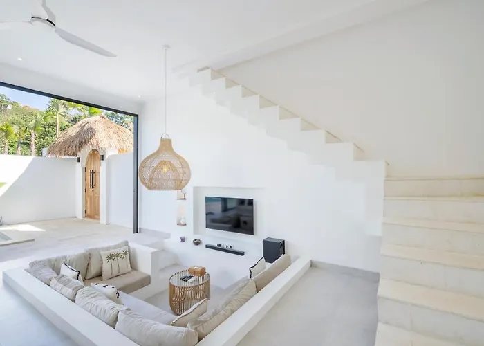1br Palm 8 - By Yolla Hospitality