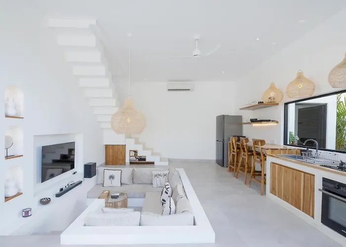 1br Palm 8 - By Yolla Hospitality