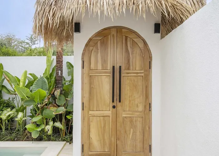 1br Palm 8 - By Yolla Hospitality